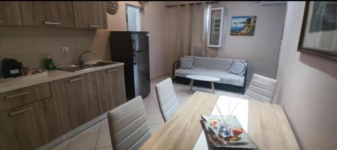 Peters Apartment Corfu (city) Екстериор снимка