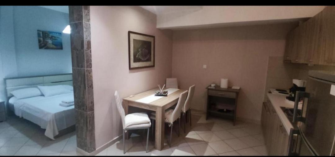 Peters Apartment Corfu (city) Екстериор снимка