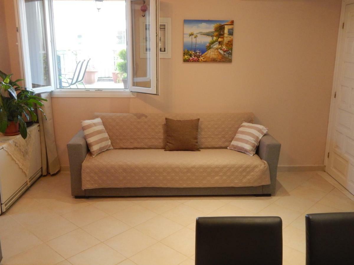 Peters Apartment Corfu (city) Екстериор снимка